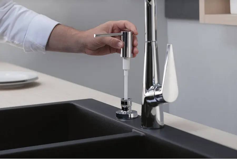 Дозатор кухонний Hansgrohe A51 500 ml врізний Matt Black 40448670, Чорний матовий - фото 5