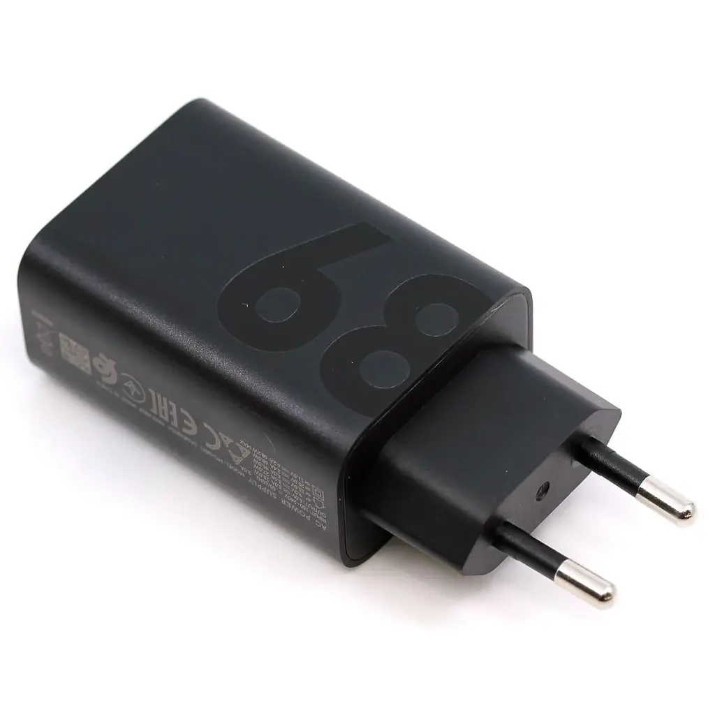 Зарядний пристрій Motorola 68W USB-C з кабелем 1 м (MC-682N) - фото 2