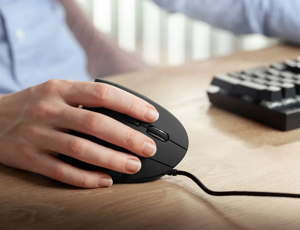 Мишка Sandberg Wired Vertical Mouse Pro 2400 dpi6 кнопок 1.5м чорна - фото 5