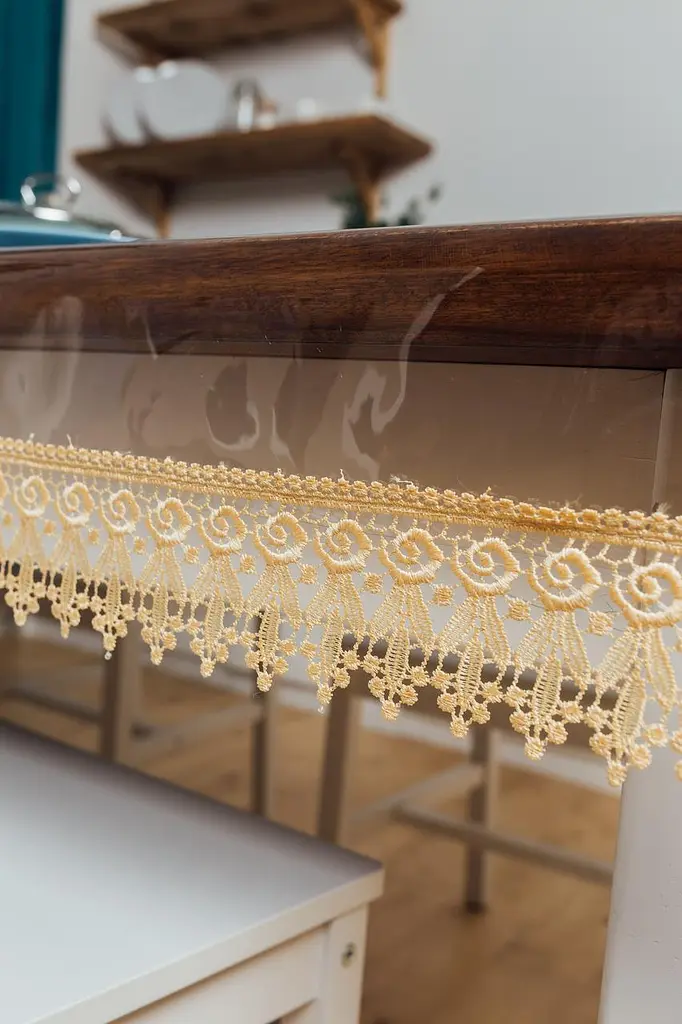 Силіконова скатертина з золотим мереживом 7 см 150х130 см - фото 3