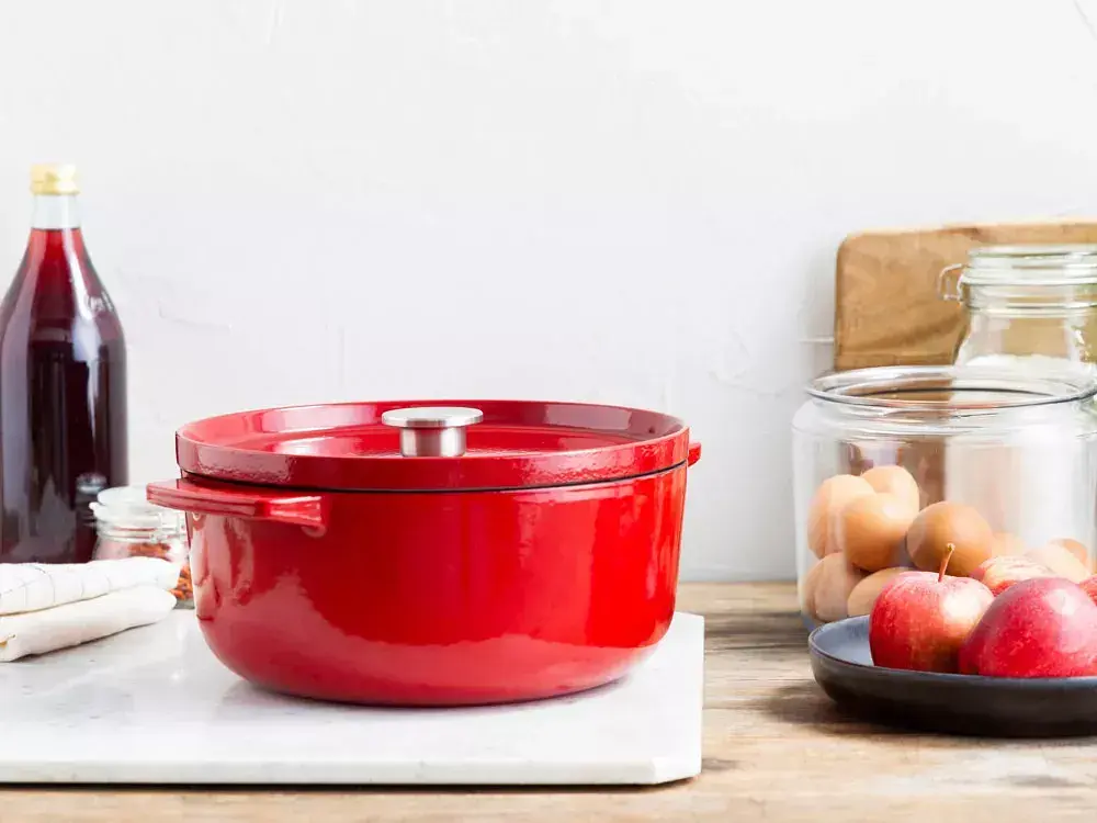 Каструля чавунна з кришкою KitchenAid 26 см 5,2 л червона (CC006060-001) - фото 5