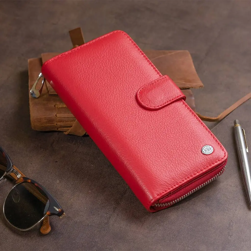 Вертикальний місткий гаманець зі шкіри жіночий ST Leather 19306 червоний - фото 9
