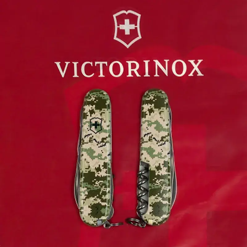 Ніж Victorinox Climber Army Піксель (1.3703.3_W3940p) - фото 11