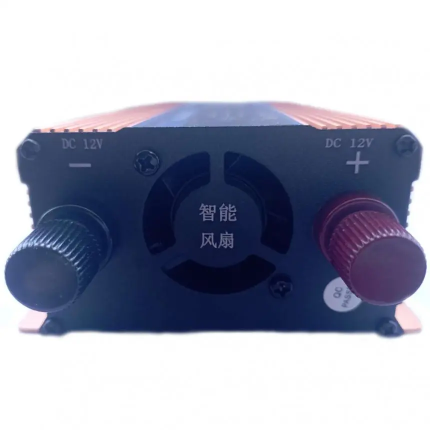 Инвертор напряжения Carmaer Power Inverter 027 модифицированная синусоида Gold 1 розетка 1 USB экран с 12V на 220V 2200W (11069) - фото 2