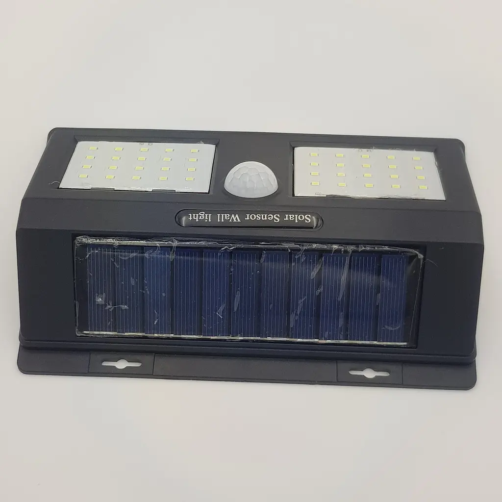 Світильник акумуляторний з датчиком руху та сонячною батареєю PIR CDS 40 SMD чорний - фото 2