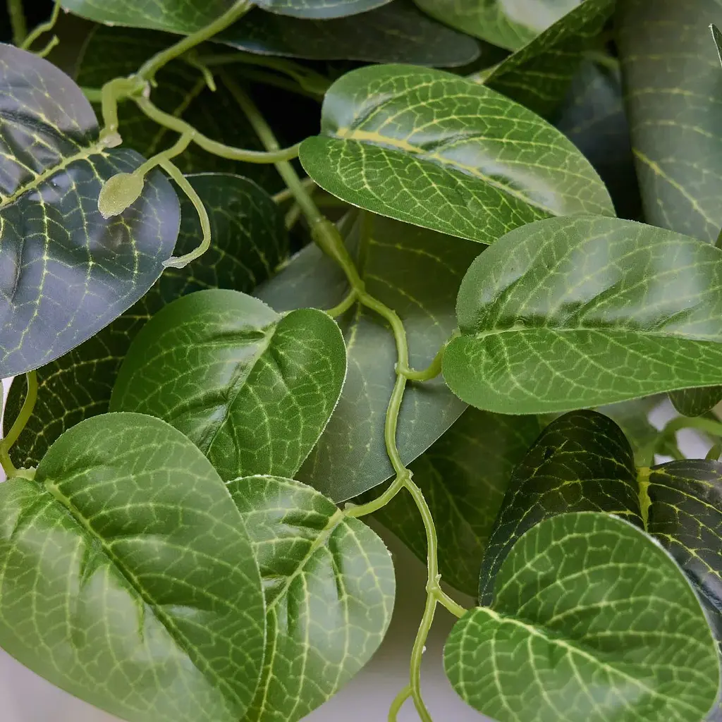 Искусственная веточка Devilon с листочками 105 см зеленая (631901) - фото 2