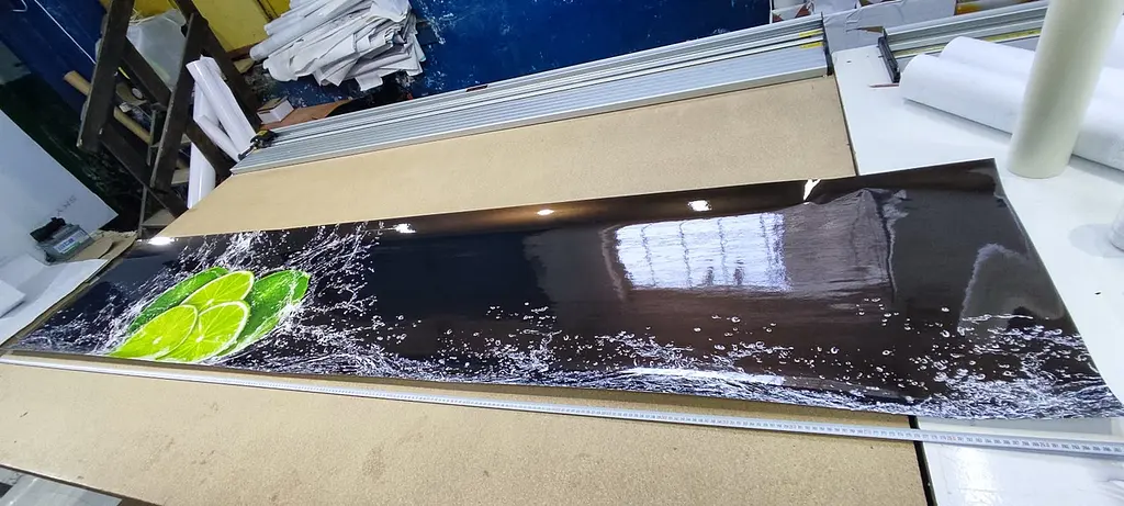 Кухонний фартух вініловий Лайми та бризки води цитруси наклейка кухня чорний 60х300 см Happy Pocket Z180252 - фото 8