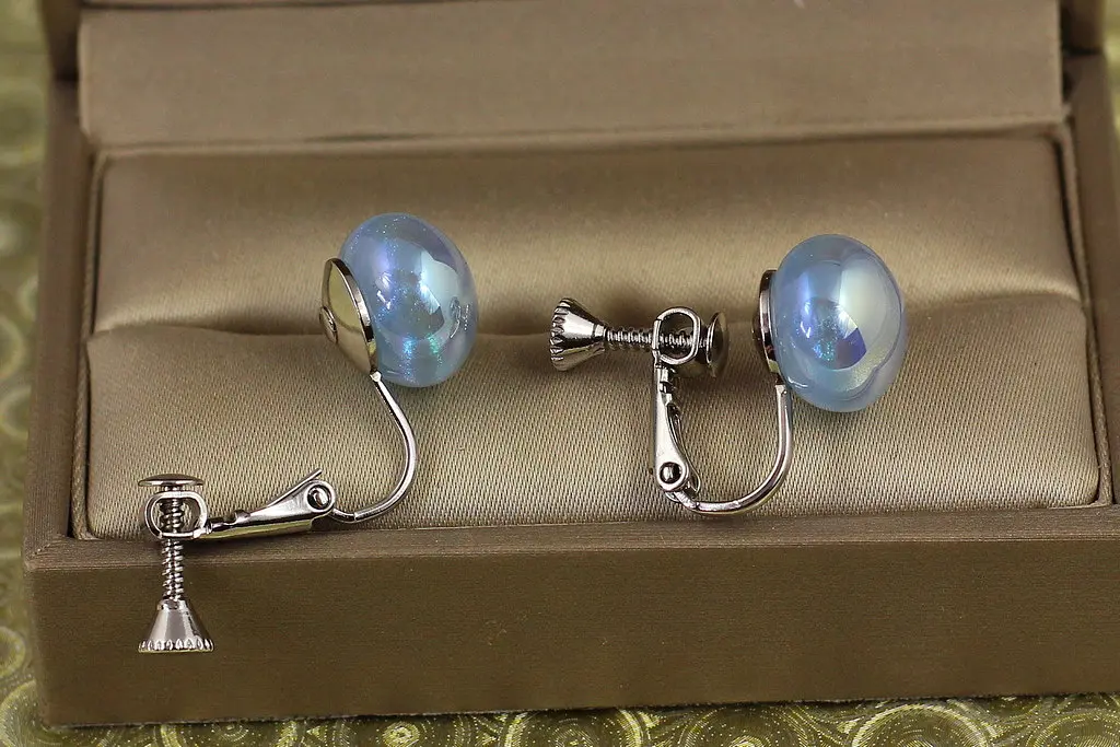 Сережки кліпси Xuping Jewelry кульки синій перламутр 1,6 см сріблясті - фото 2