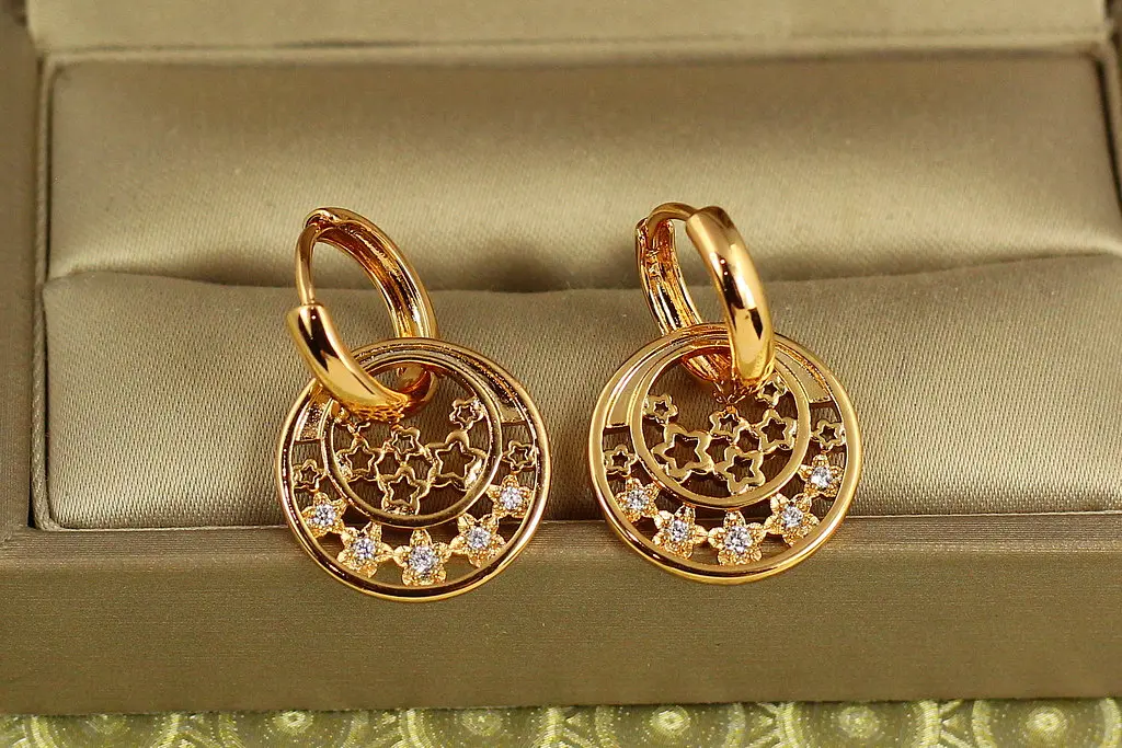 Сережки Xuping Jewelry Сяйво зірок 2,3 см золотисті