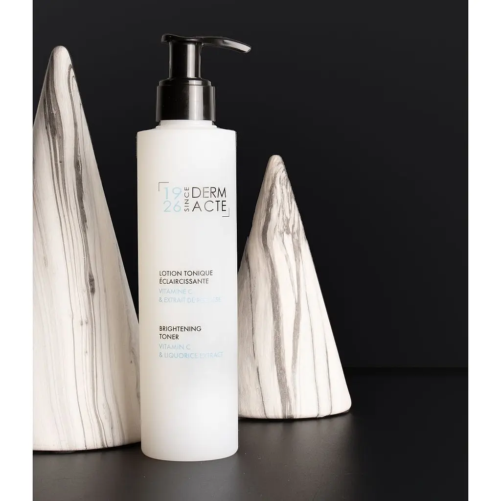 Осветляющий тоник Academie White Derm Acte Brightening Toner 200 мл (3145078320005) - фото 2