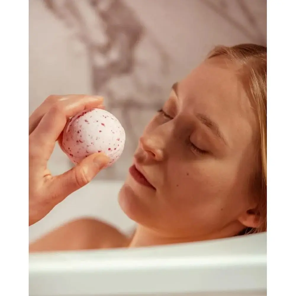 Бомбочка для ванної Stenders Журавлина 130 г - фото 3