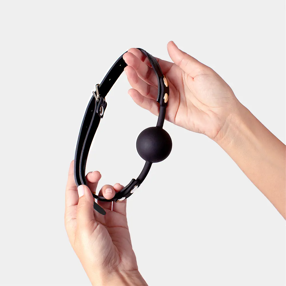 Кляп - Secret Play Secret Pleasure Gag & Play Silicone Ball Gag - фото 2