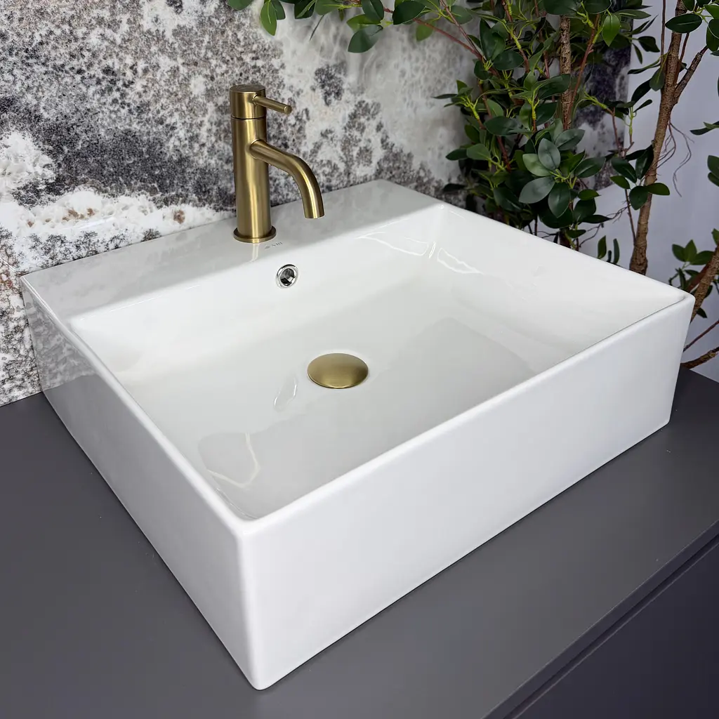 Умивальник VBI Rutino підвісний 50x46 см white VBI-017600