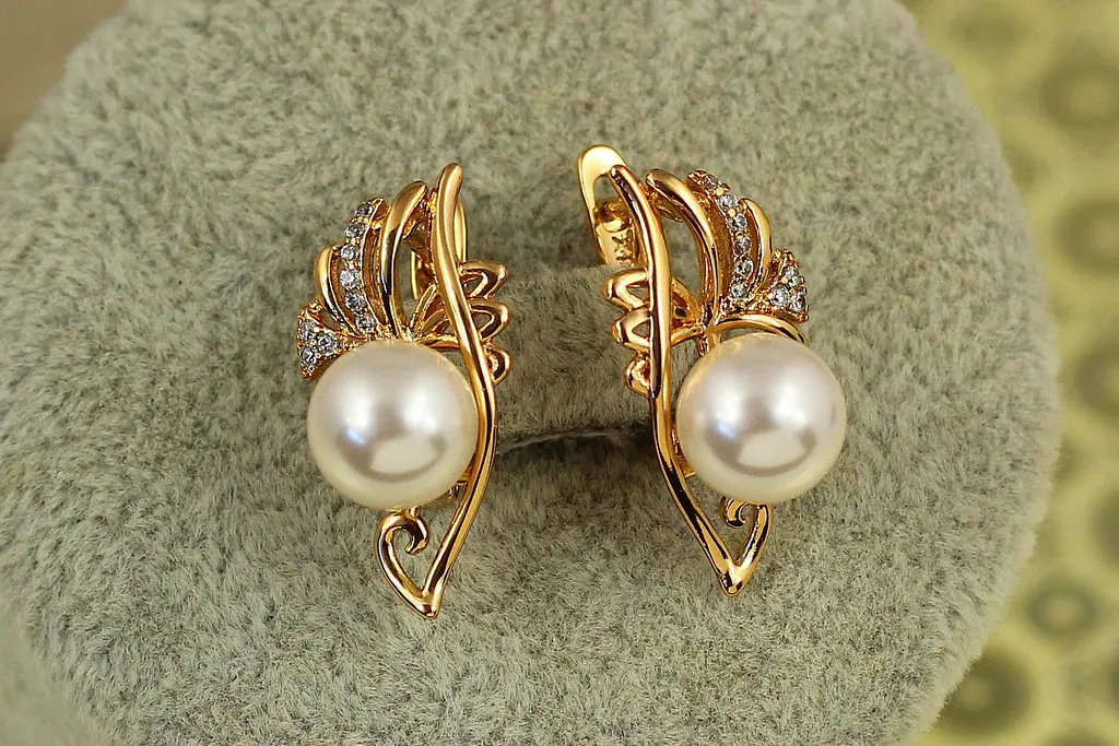 Сережки Xuping Jewelry попуррі з перлиною 2,2 см золотисті