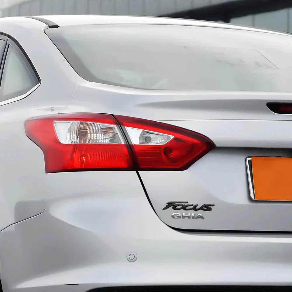 Емблема напис FOCUS для FORD чорний 168х27 мм метал (на скотчі) - фото 4