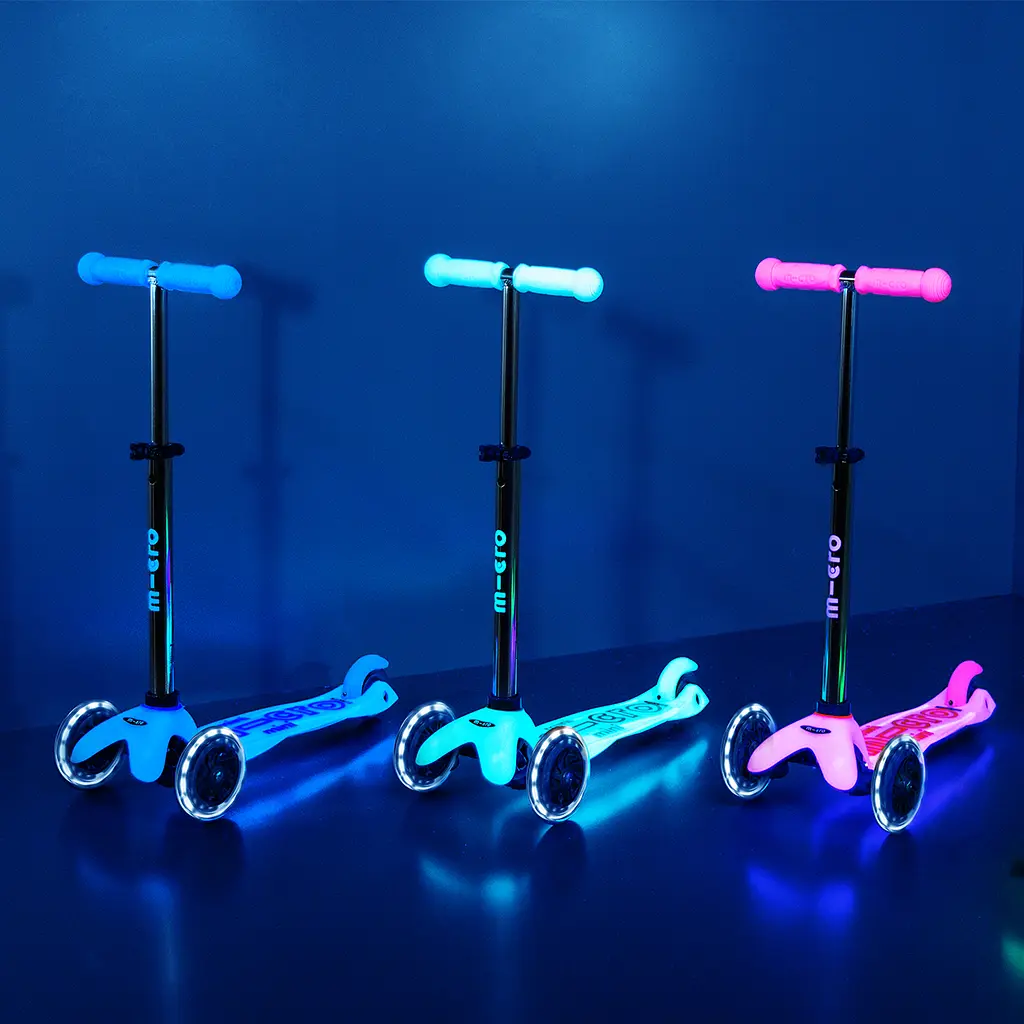 Самокат дитячий Micro Mini Deluxe Glow LED 3-колісний морозний рожевий (MMD217) - фото 9