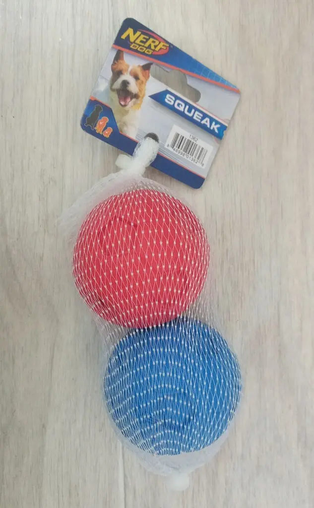 М'ячик для собак з пищалкою Nerf Dog Soccer Squeak Ball - фото 2