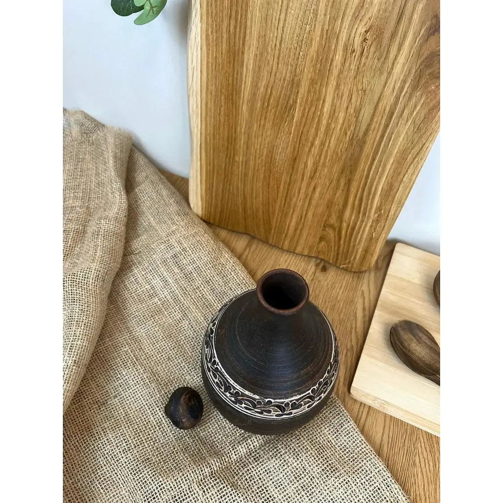 Бутылка 1 литр керамическая (глиняная) резная без ручки  - фото 3