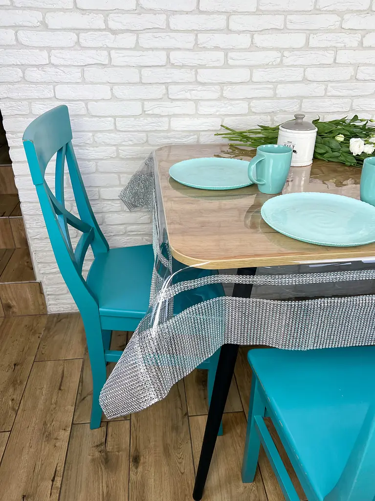 Скатертина силіконова зі срібною стразовою стрічкою подвійною 170х160 см - фото 6