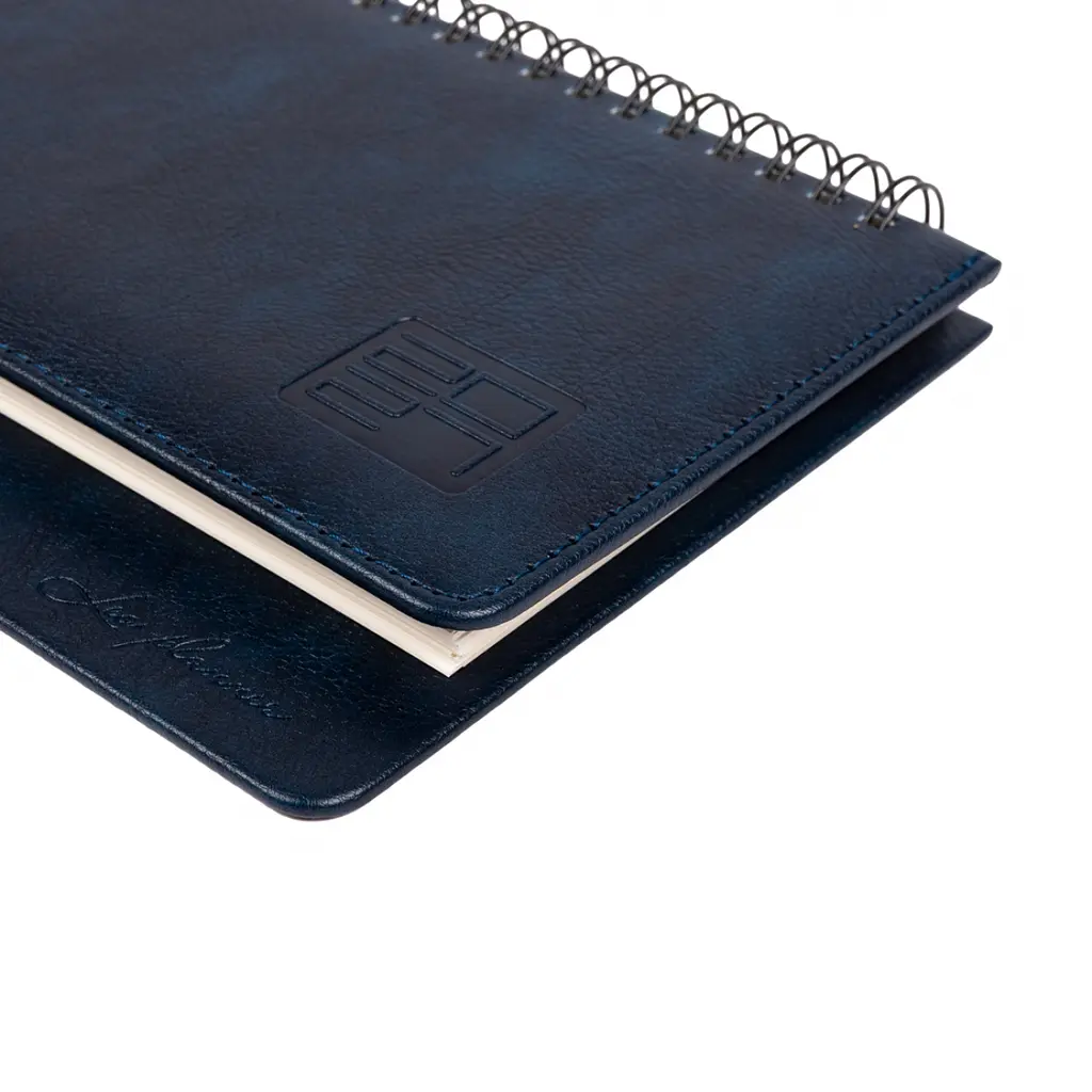 Планінг-щотижневик настільний Leo Planner 2027 Persona 30х14 см 128 сторінок синій (252743) - фото 2