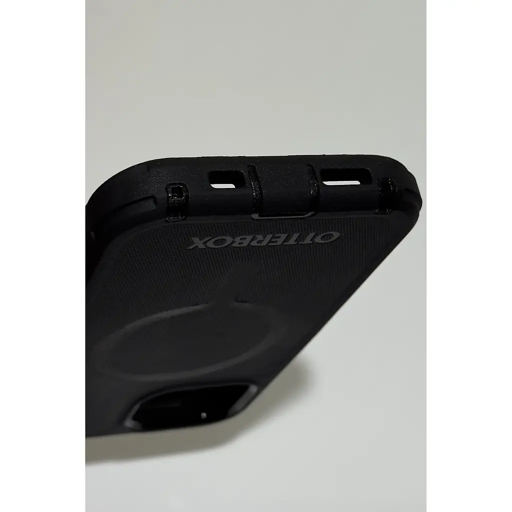 Чохол протиударний для iPhone 16e/15/14/13 OtterBox Defender MagSafe Black 77-97310 - фото 8