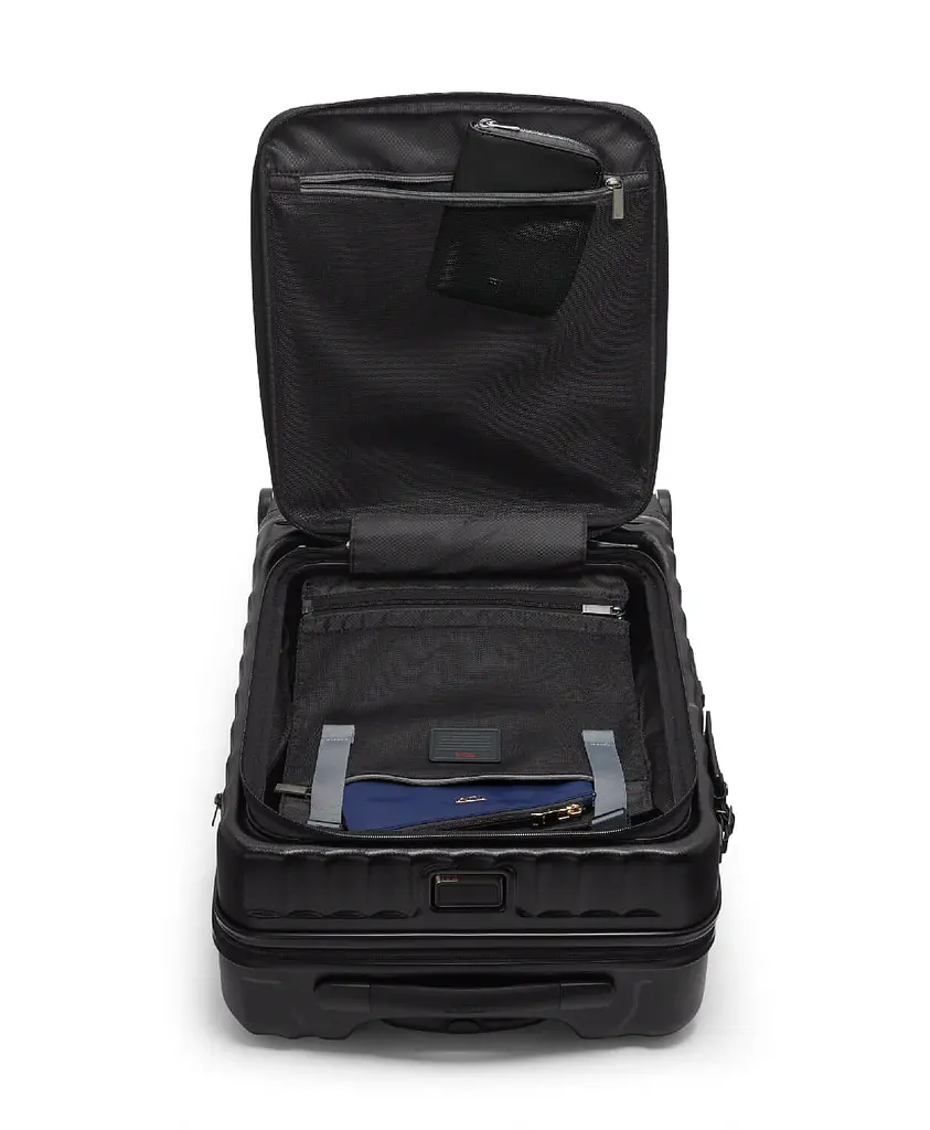 Валіза 55 См Tumi 19 DEGREE BLACK TEXTURE 55х40х24(29) 0228791DTX - фото 9