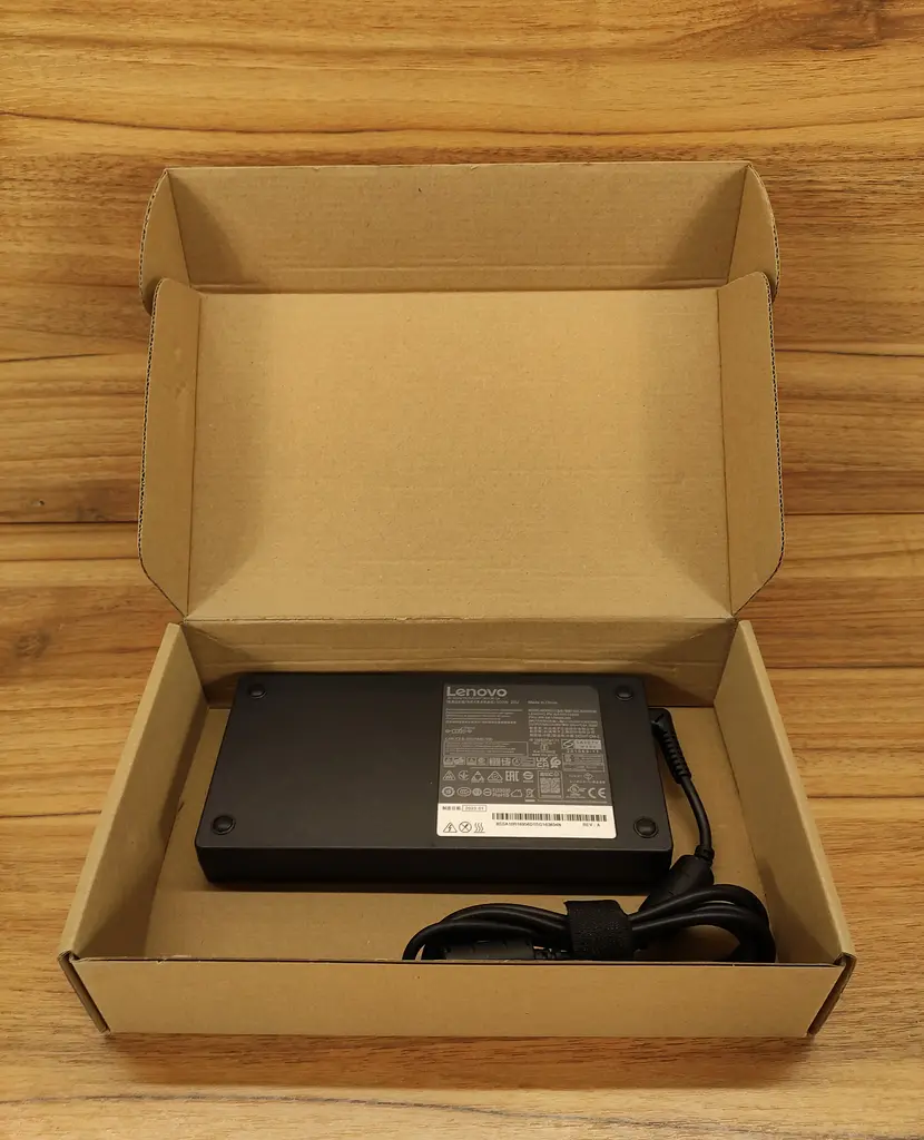 Блок живлення для ноутбука Lenovo Legion 5-15IMH6 82NL 300W 20V 15A pin (BP35)