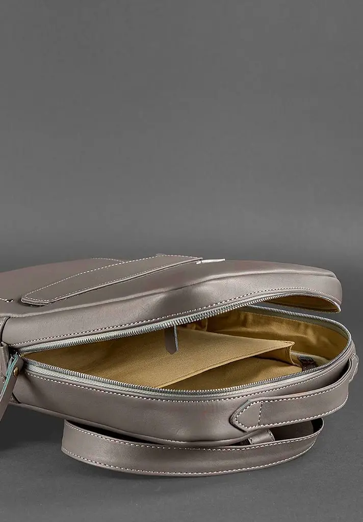 Кожаный городской женский рюкзак на молнии Cooper темно-бежевый - фото 7