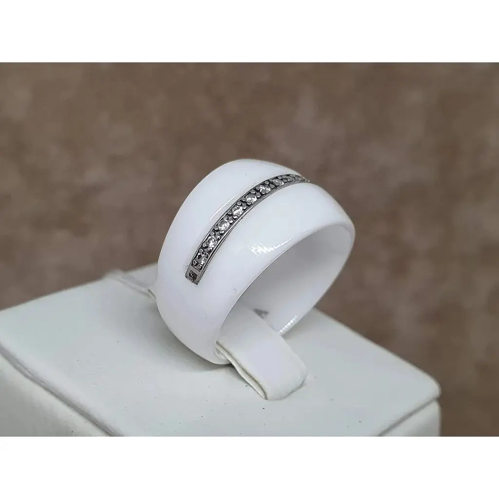 Срібне кільце Aurora з керамікою і фіанітами. С1107Б 17,5 - фото 3