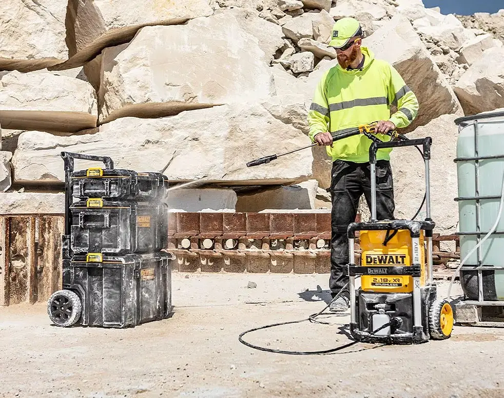 Мийка високого тиску акумуляторна DeWalt без АКБ та ЗУ DCMPW1600N - фото 6