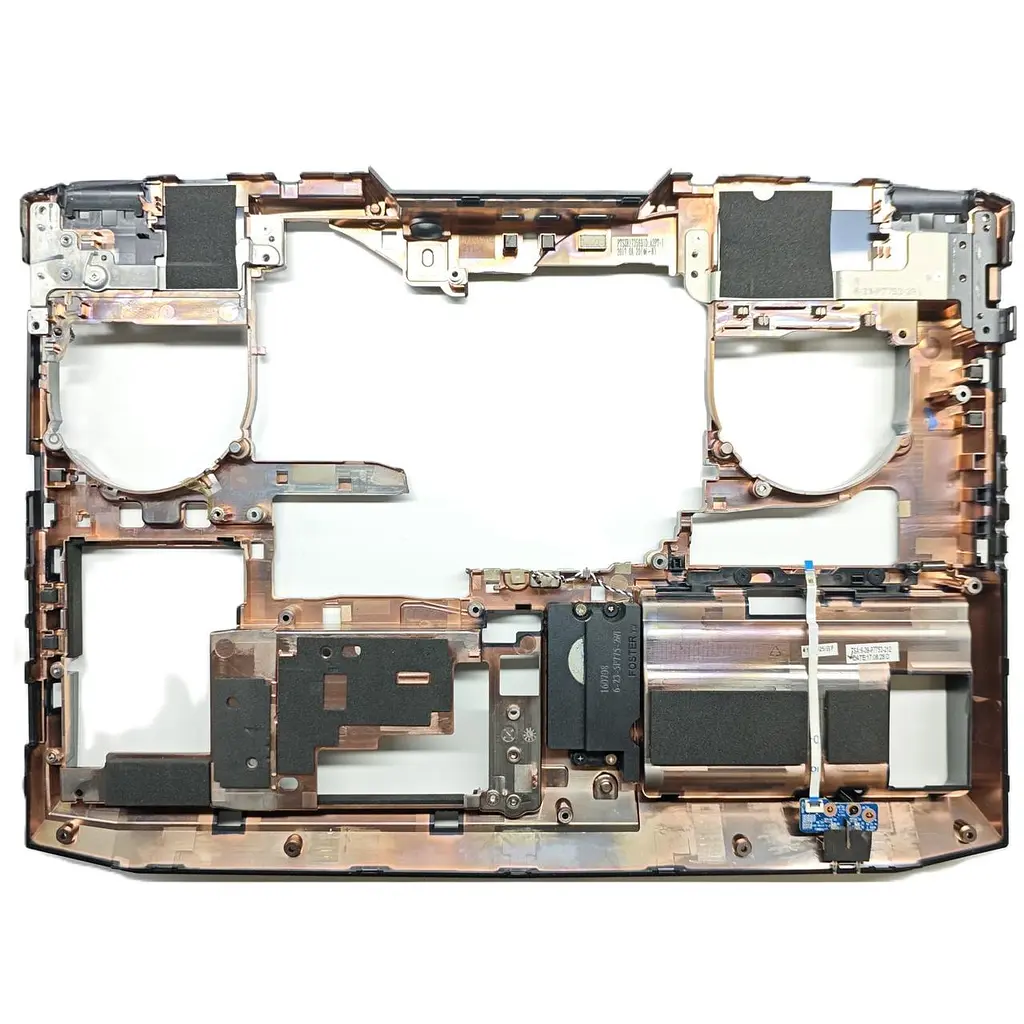 Нижняя часть корпуса с сервисными люками для ноутбука XMG U717-XHM Ultimate (6-39-P7753-21X) Б/у - фото 2
