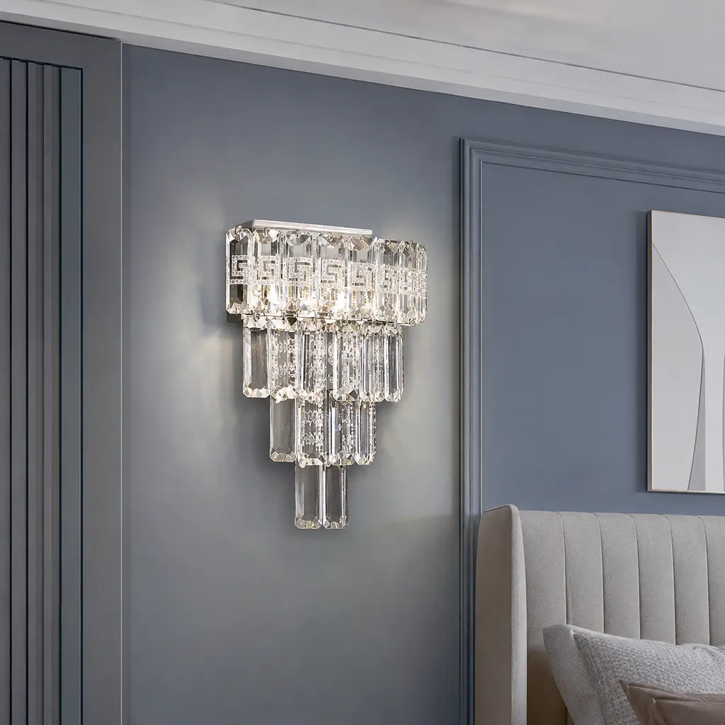 Хромоване настінне бра з кришталевим декором Splendid Ray B2211/2W+LED (CR), 30 см на 2 лампи E14 з LED-підсвічуванням