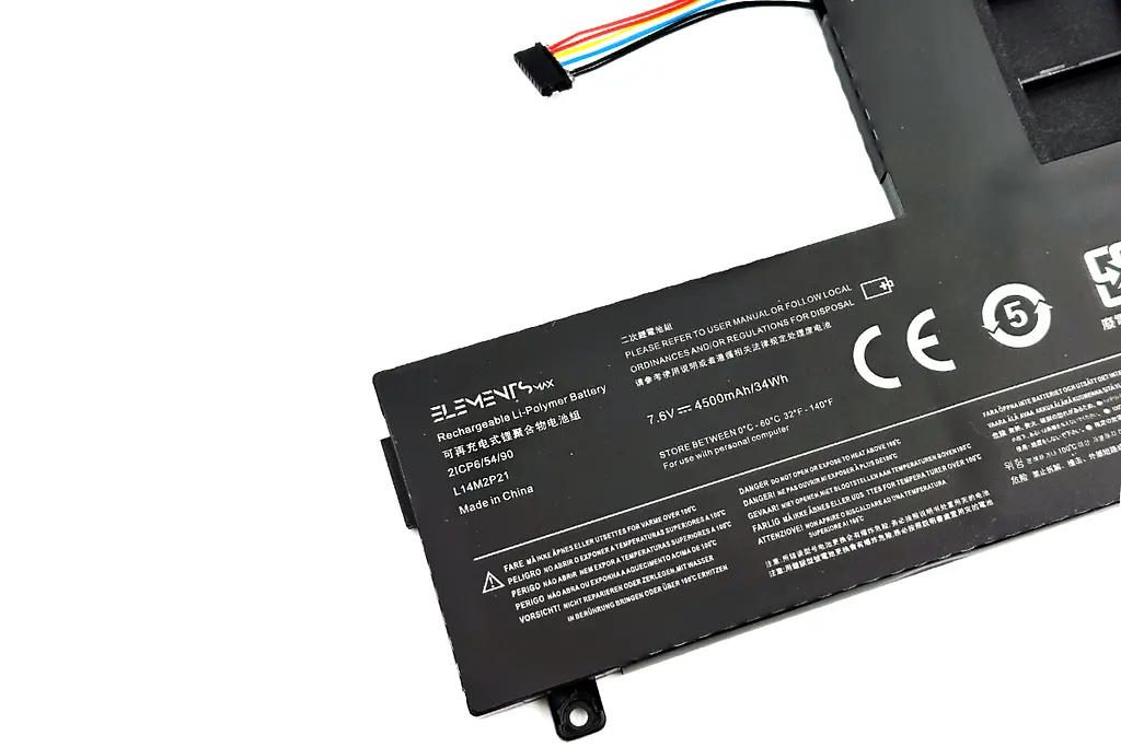 Акумулятор для Lenovo IdeaPad 330S-14AST 330S-15ARR 720-15IKB S41-35 S41-70 S41-75 Yoga 500-14IBD Yoga 500-15ACL 7.6V 4500 mAh (L14M2P21-2S1P-4500) - фото 2