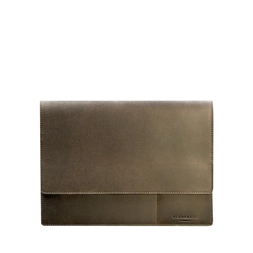 Кожаная папка для документов А4 (на магнитах) темно-коричневая Crazy Horse - фото 6