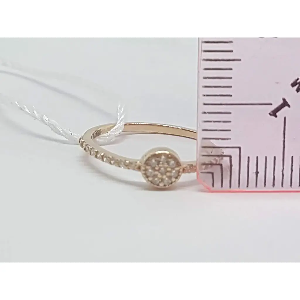 Золоте кільце Родинні коштовності з фіанітами. 11110467 16,5 - фото 5