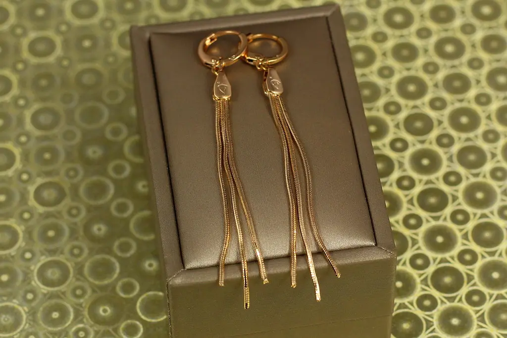 Серьги метелки Xuping Jewelry основание на колечке 7.5 см золотистые - фото 2