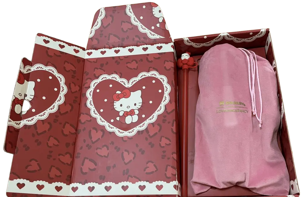 Термос термочашка Stanley Quencher H2.0 Tumbler Світиться у темряві 1,18 л Hello Kitty Love Edition KT7001977 - фото 3