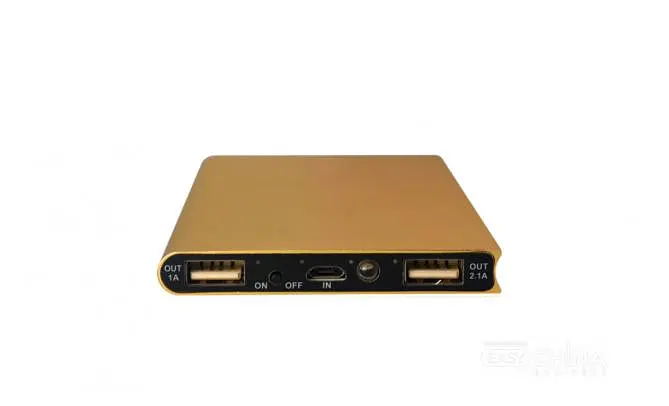 УМБ павербанк Power Bank 20000 mAh с фонариком LVR 018 Gold (17691) - фото 2