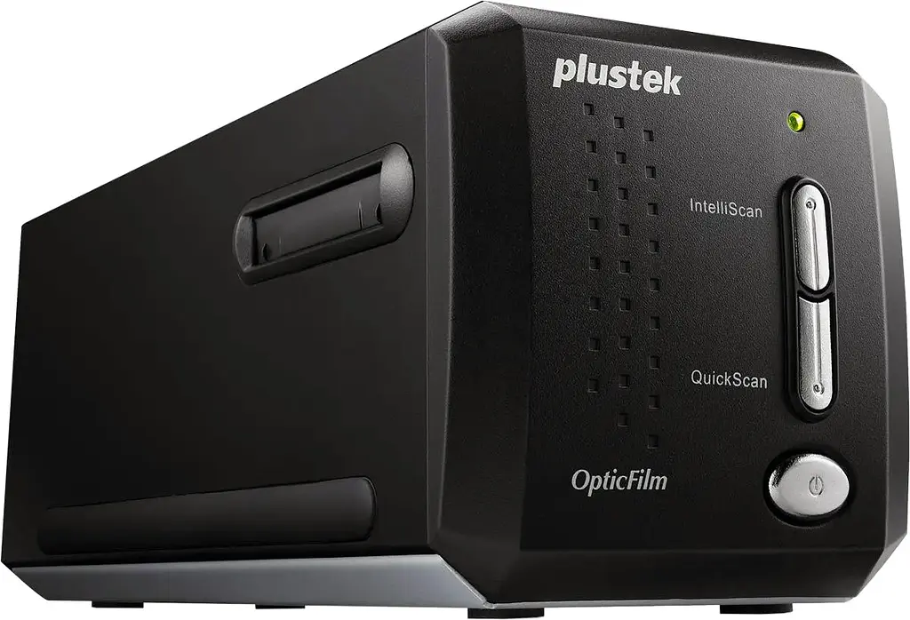 Сканер Plustek OpticFilm 8300i SE (7200dpi 48bit LED швидк. 20 сек. плівк.слайд-сканер чорний) - фото 3
