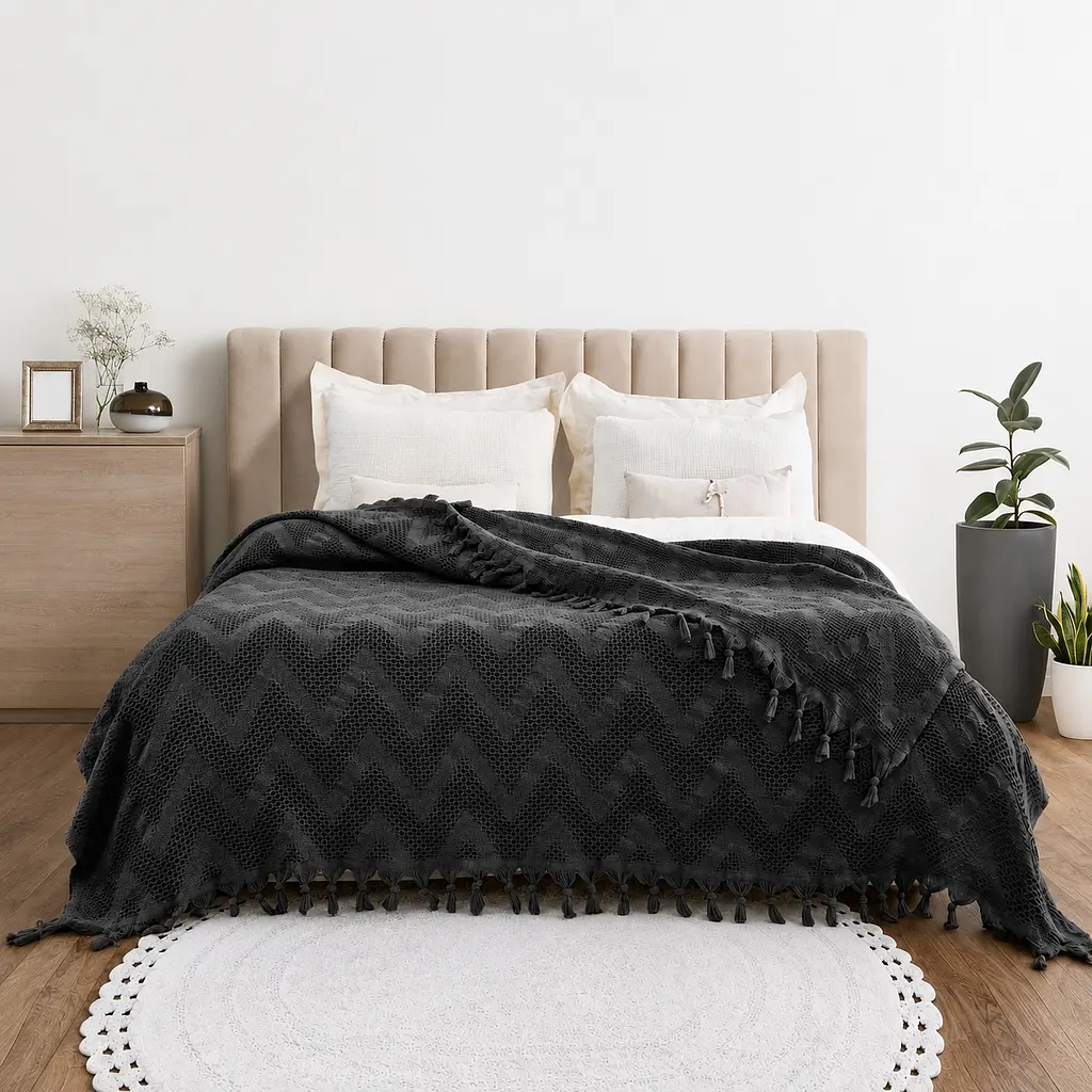 Покривало-плед з бахромою 200х230 Зиг-заг антрацит LoveYouHome - фото 2