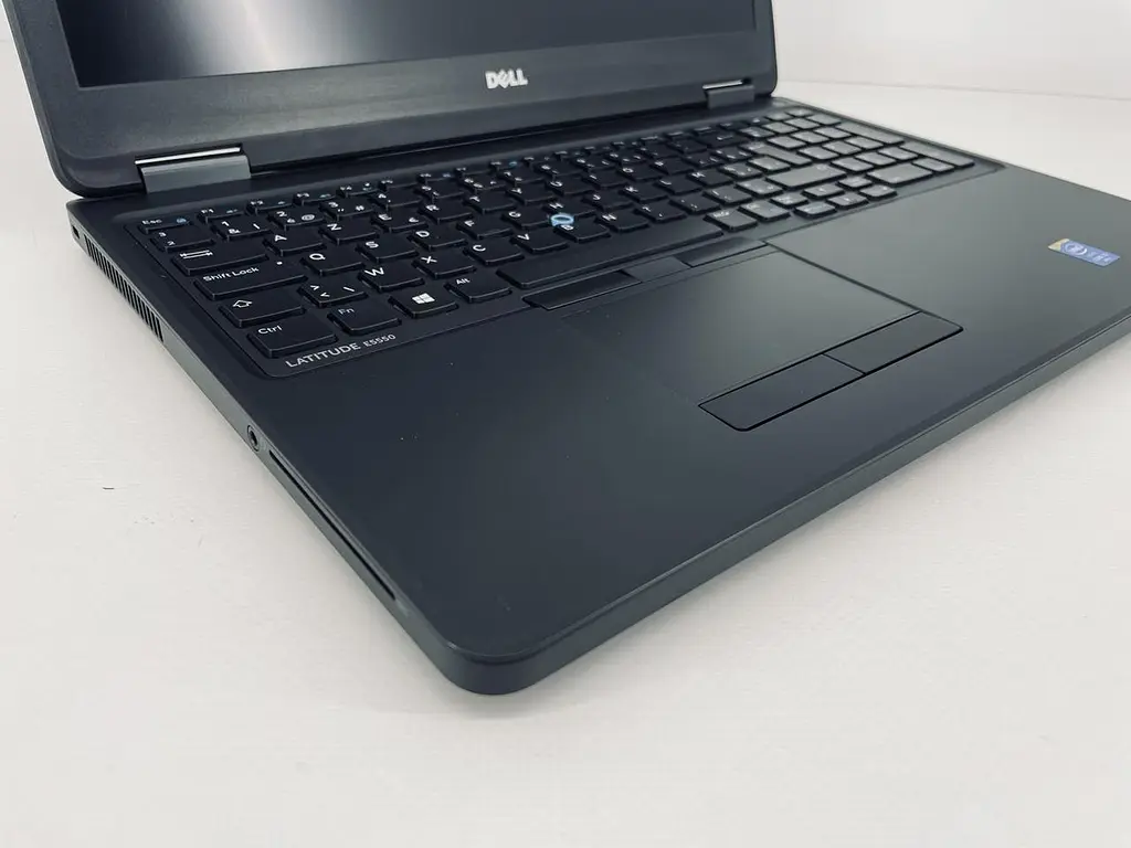 Ноутбук Dell Latitude E5550 FHD (i5-5200U/8/128SSD) - Class B "Б/В" - фото 2