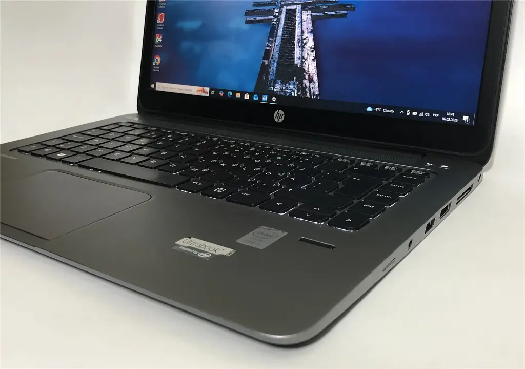 Ноутбук HP Elitebook 1040 G1 / 14" (1600x900) / i5-4210U / 4GB / 128GB SSD / Win10Pro / Backlight / сканер відбитка - Б/в - фото 4