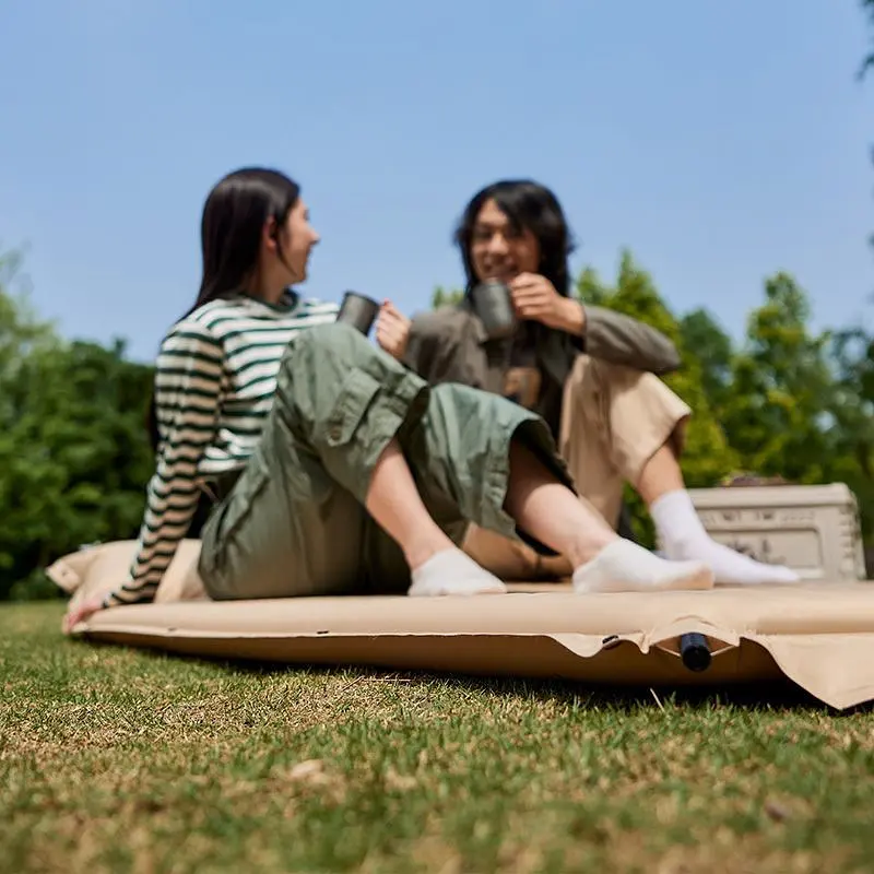 Коврик двухместный самонадувающийся Naturehike CNK2300DZ014 30мм с подушкой (Бежевый) - фото 3