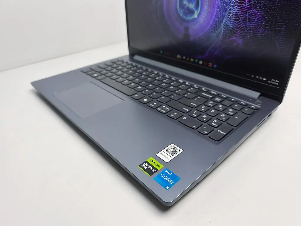 Ноутбук Lenovo 15.6 LOQ 15IAX9E FHD IPS 144Hz/Intel i5-12450HX/16GB/512SSD/RTX 3050 6GB/DOS (83LK00CVUS) - фото 6