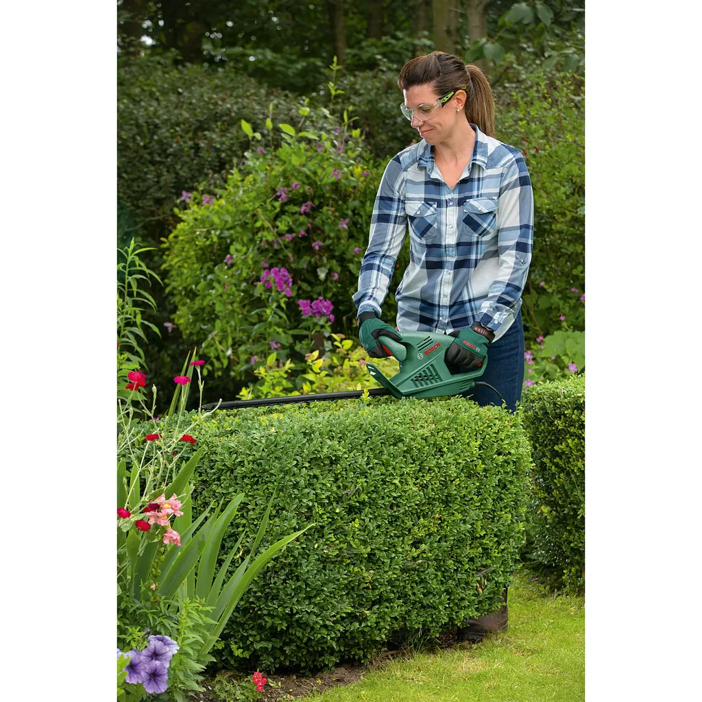 Кущоріз Bosch EasyHedgeCut 55 (0.600.847.C02) - фото 5