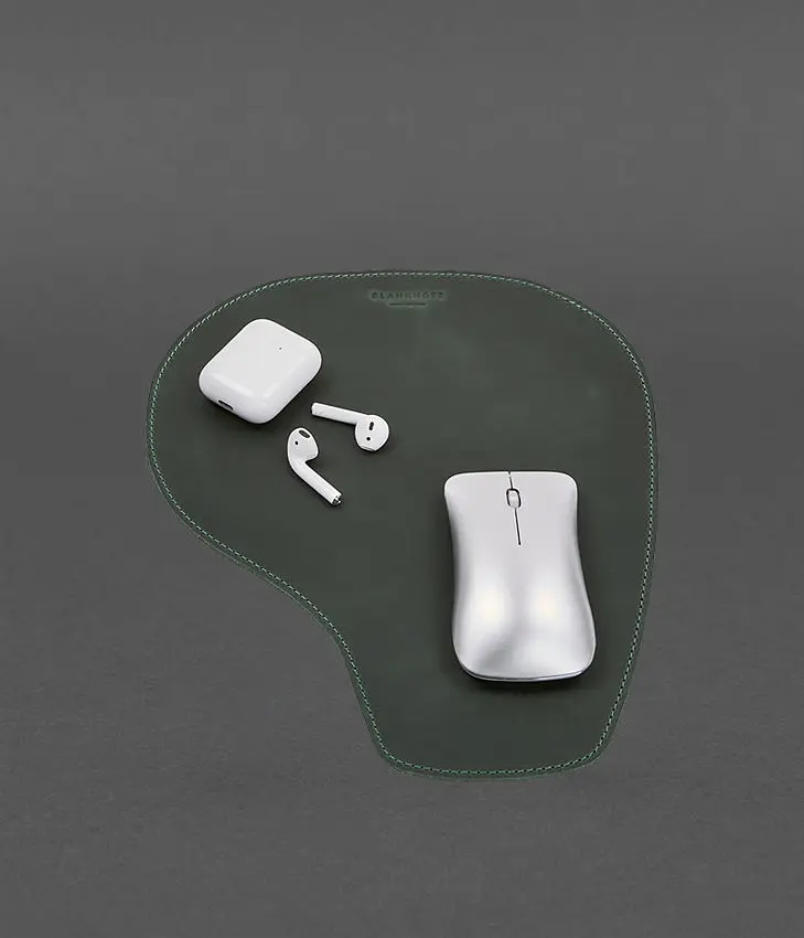 Коврик для мышки "Грушка" из натуральной кожи зеленый Crazy Horse - фото 2