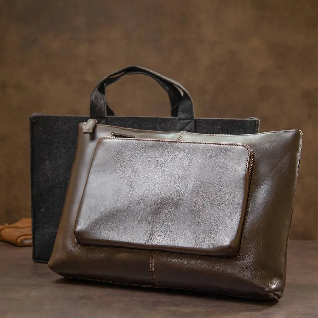 Шкіряна чоловіча прямокутна сумка для ноутбука Grande Pelle 11438 коричневий - фото 9