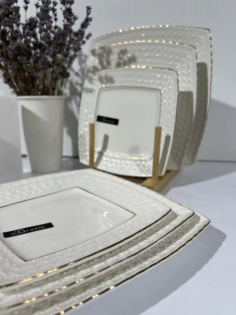 Тарілка Interos Снігова Королева порцелянова біла дрібна квадратна 17.7 см 222817-А - фото 3