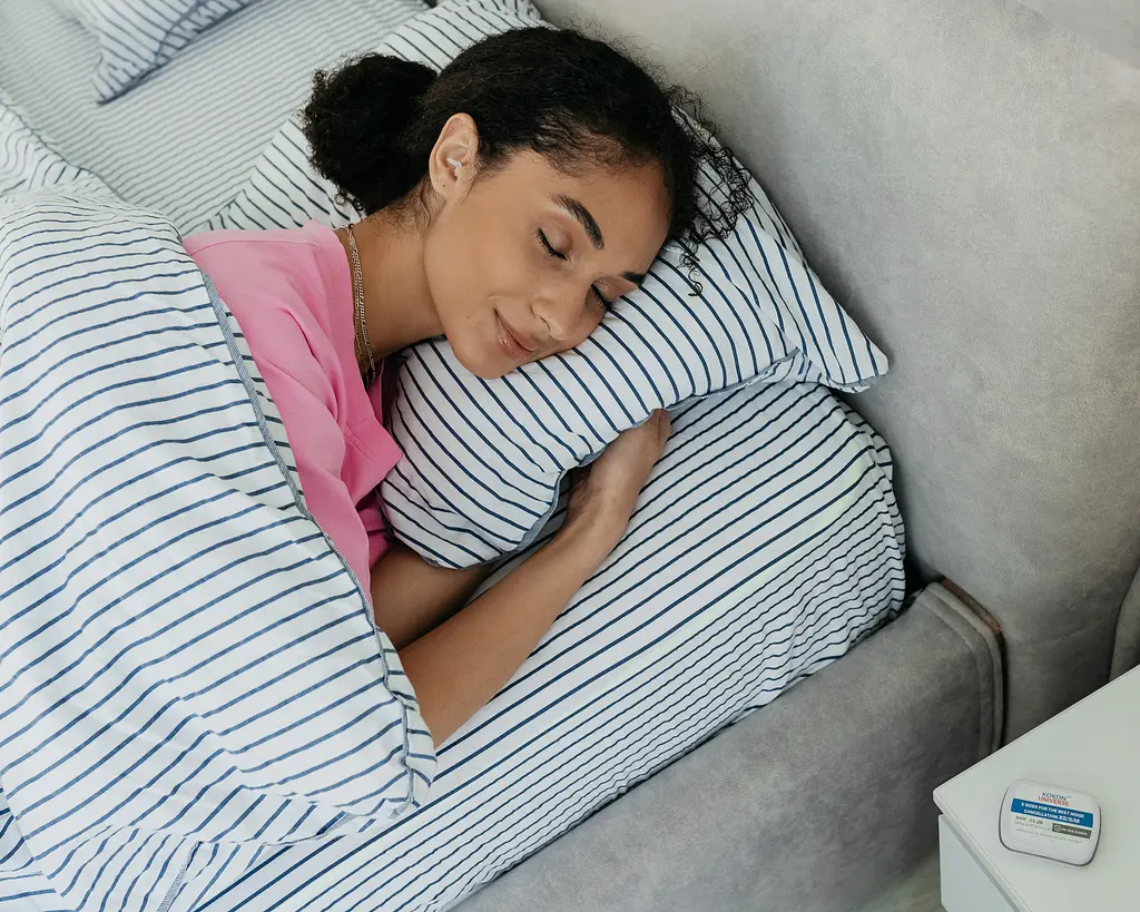 Подарочный набор беруши для сна Kokon Universe + маска для сна Чумацький Шлях шелк 3.1 черная (1248-02) - фото 5