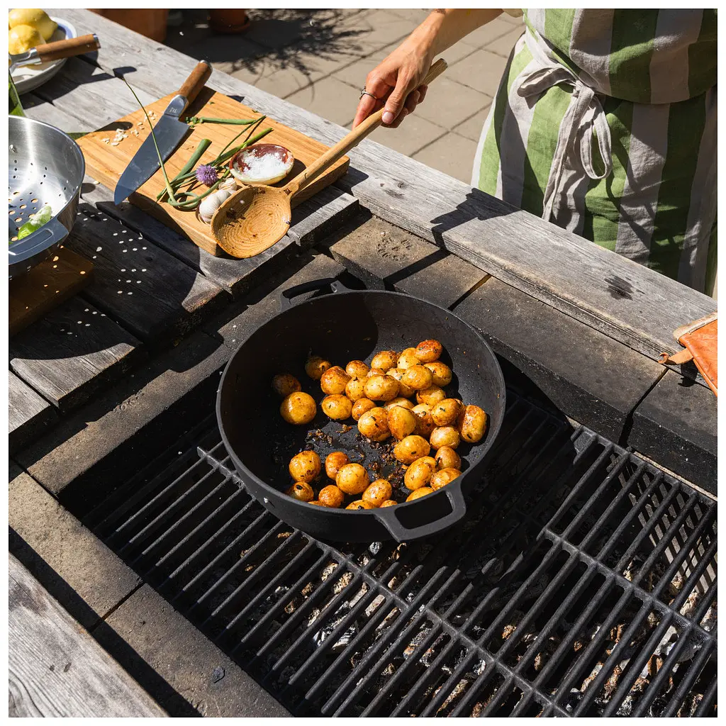Каструля Fiskars Norden Grill з кришкою чавунна 6 л (1066430) - фото 10